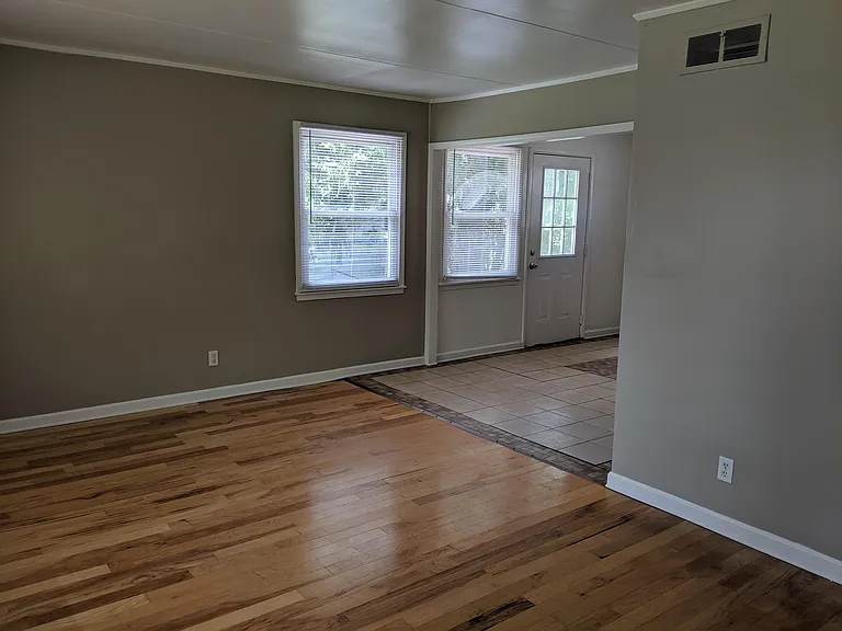 5409 Rawlings Dr — Photo 2