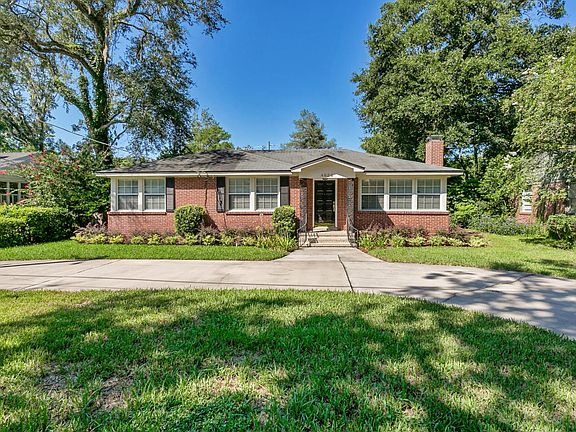 5th image of 4624 Pinewood Ave