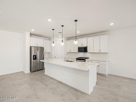 4th image of 37069 W MONTSERRAT Street