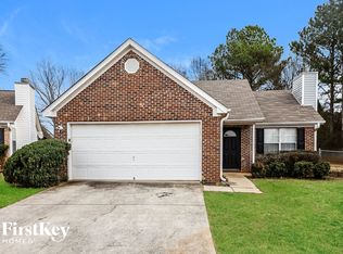 122 Pecan Dr, Griffin, GA 30223
