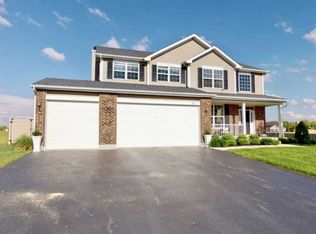 231 Cress Creek Trl, Poplar Grove, IL 61065