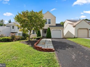 11206 Valley Bend Dr, Germantown, MD 20876