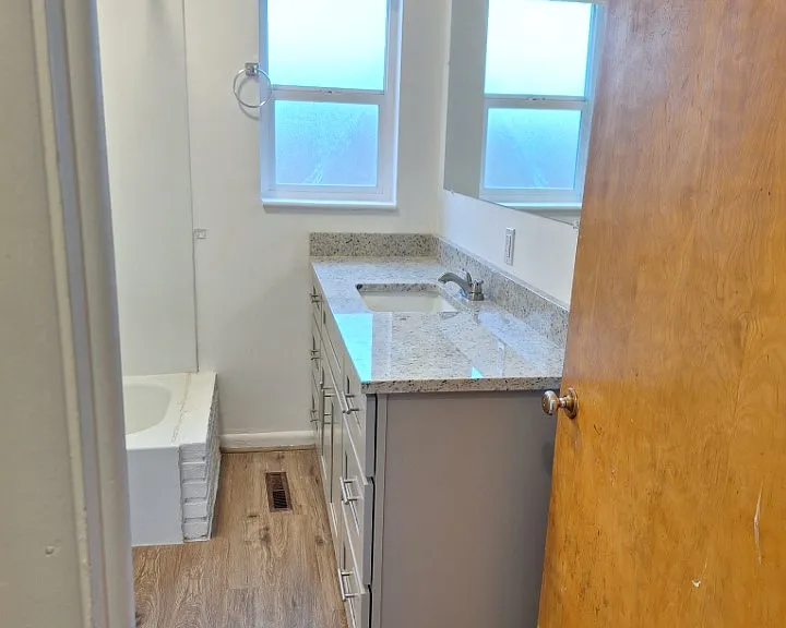 307 W Utah Ave — Photo 7