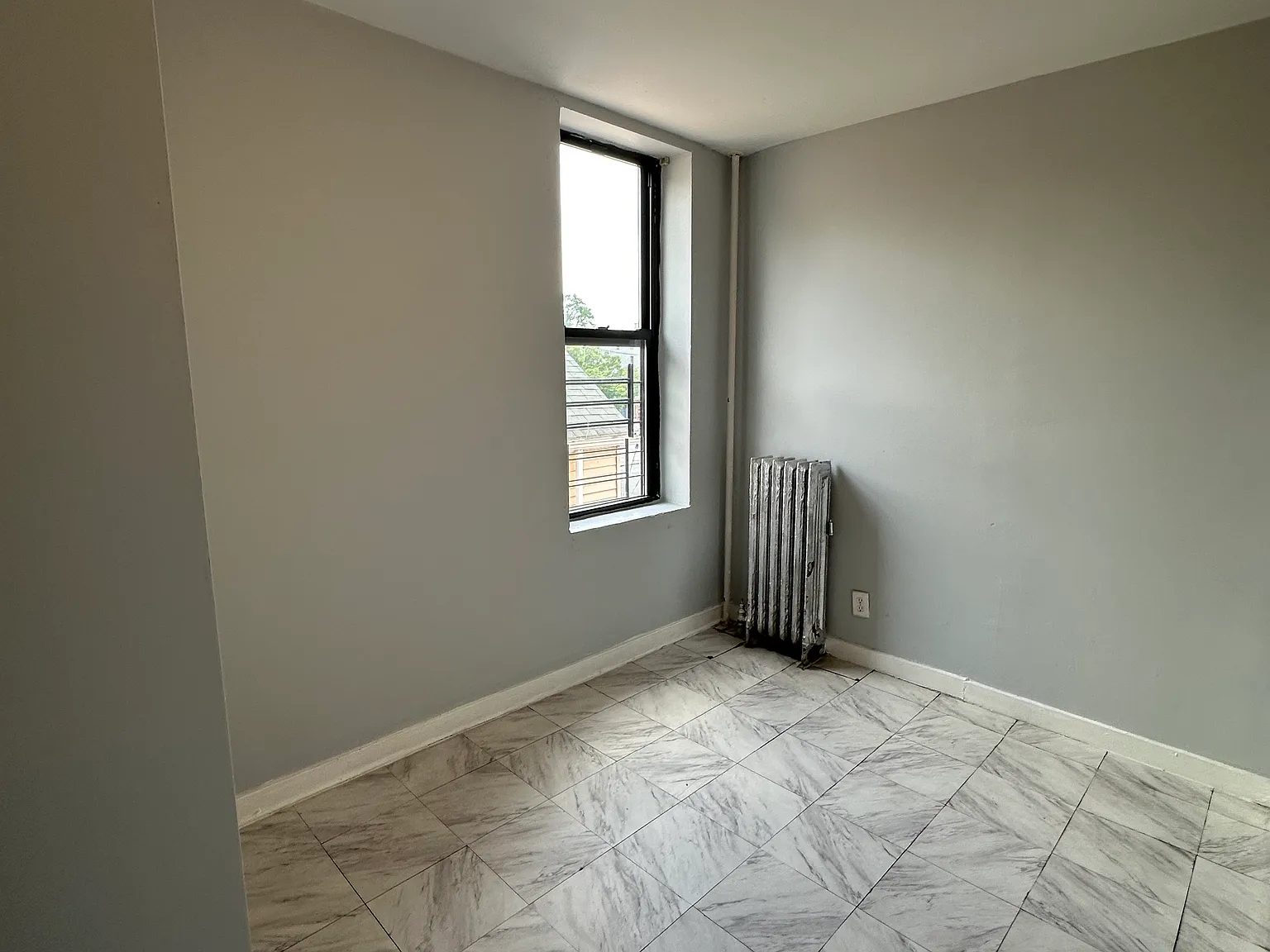 3 bed, $2,700 — Photo 4