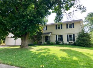 1600 W Devereux Dr, Peoria, IL
