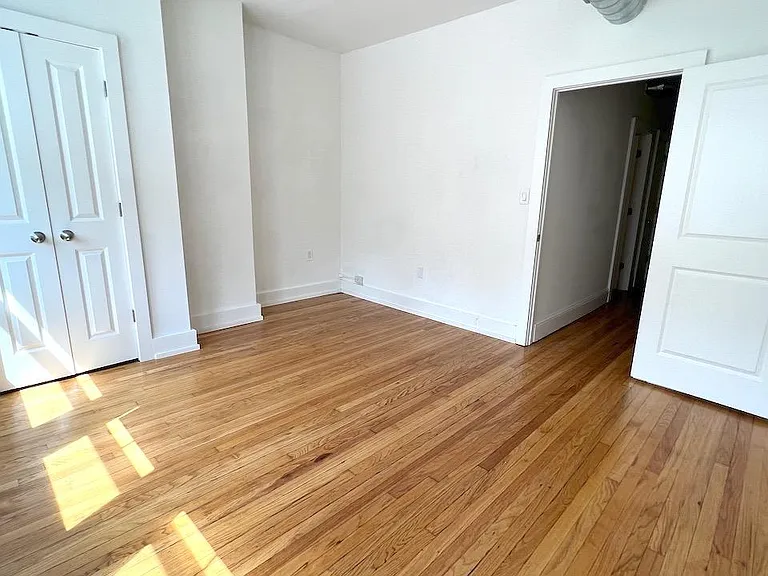 Bedroom 1 (Primary)