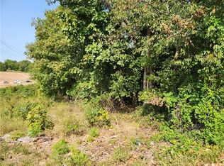 Javello Rd, Springdale, AR 72762