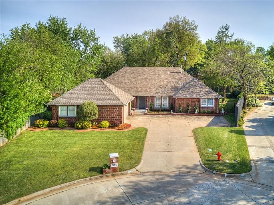 1st image of 904 Glenmark Ct