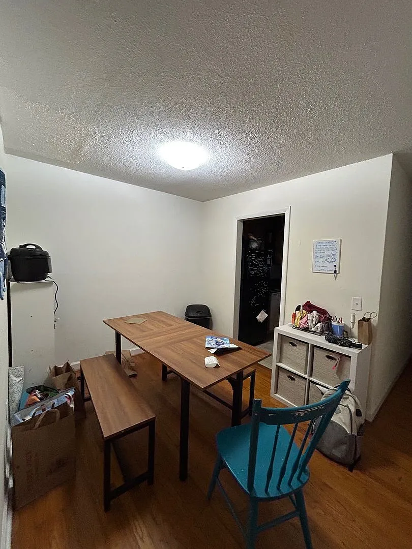 3-4 Bedroom townhome off MLK and close to campus! — Photo 4