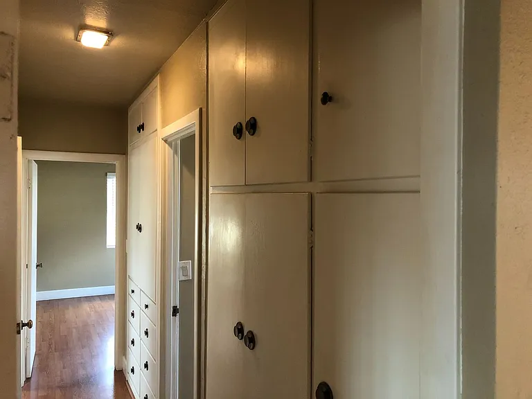 501 Grove St — Photo 12