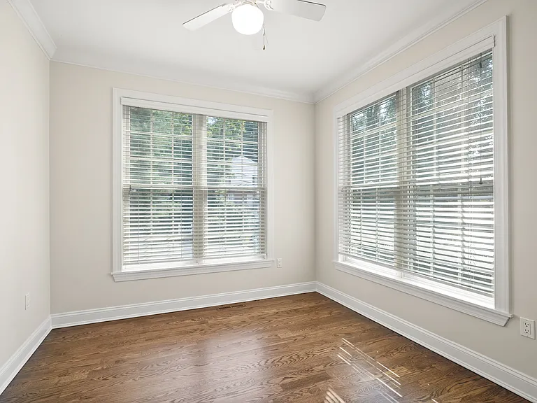25 Decatur St #B — Photo 16