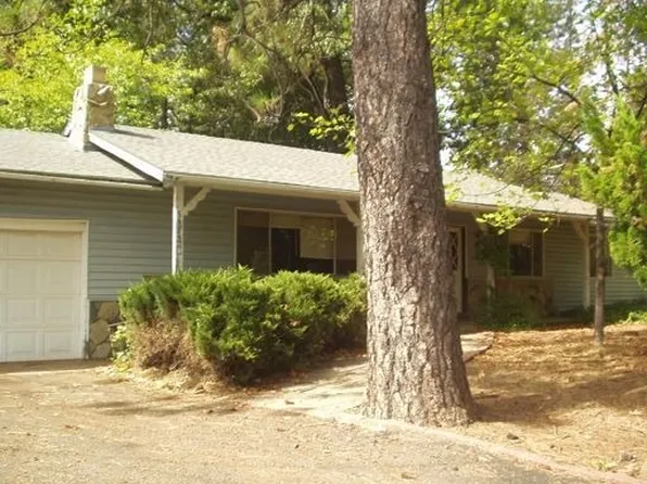 5915 Debbie Ln, Paradise, CA 95969