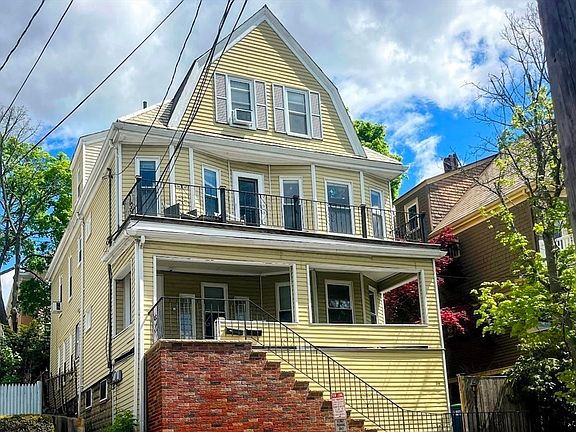 3rd image of 39 Whitman St