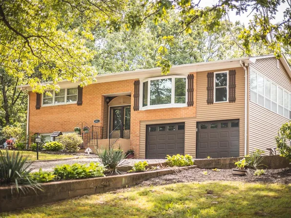 1911 Lakeshore Dr, Cuba, MO 65453