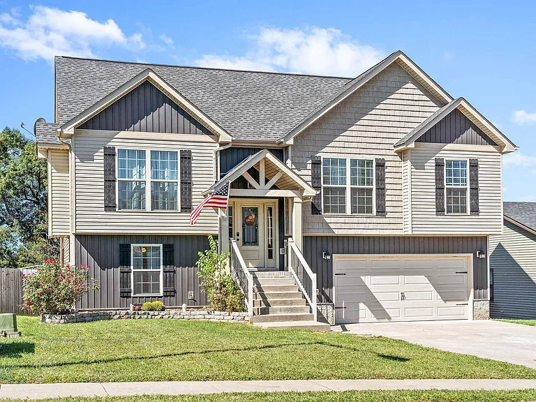 2940 Lancelot Ln #ID1523804P — Photo 32