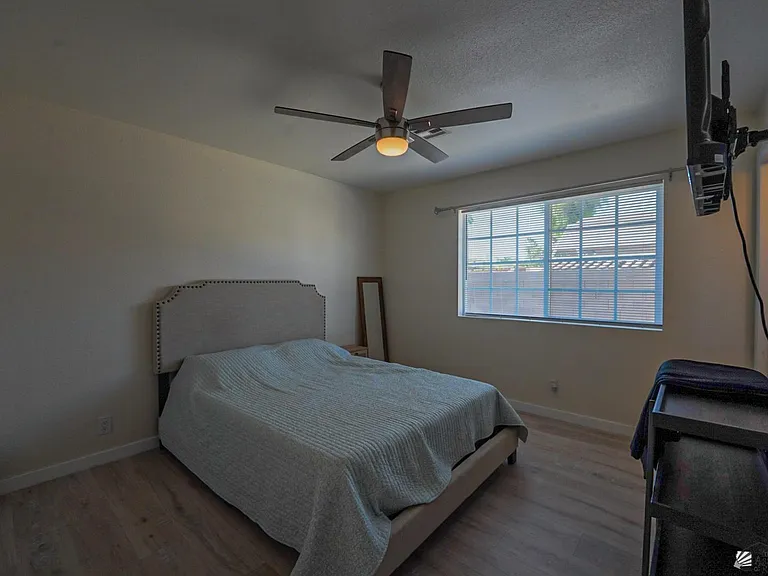 2146 S 47th Ave — Photo 16