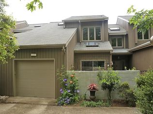16 Bayswater Pl, Chapel Hill, NC 27517