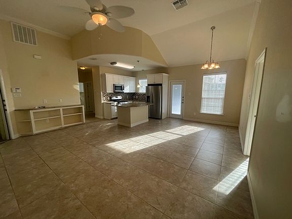 5th image of 14202 Ambrosia St #D