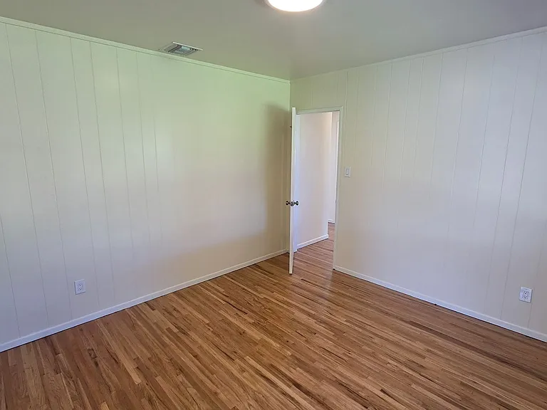 15422 Woodcrest Dr — Photo 16