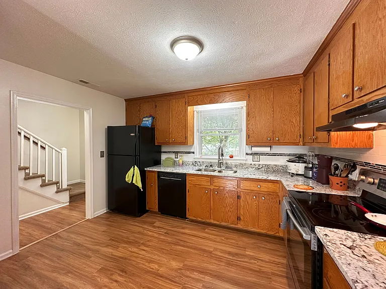 700 Rife Rd #8L — Photo 4