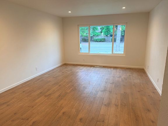 5th image of 4371 Hoen Ave #4371
