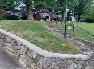 106 Forest Dr, Charleston, WV 25302