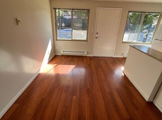 320 Valley St APT 2, Seattle, WA 98109