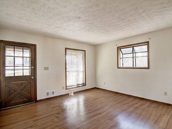 5th image of 417 Sherwood Dr