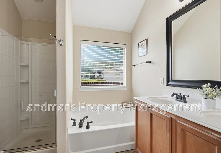1218 Inglewood Dr — Photo 24