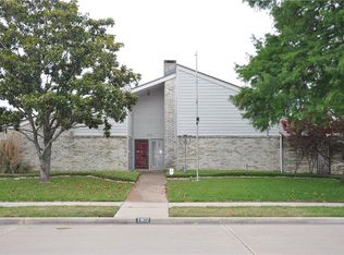 1902 W Shore Dr, Garland, TX 75043
