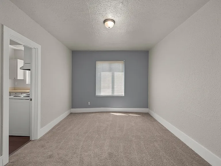 215 E 1st St #206 — Photo 5