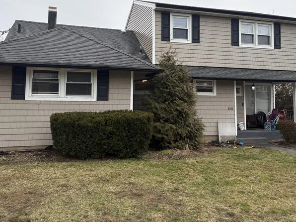 3251 Neptune Avenue, Oceanside, NY 11572