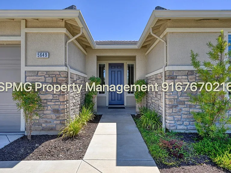 5649 Black Willow St — Photo 2