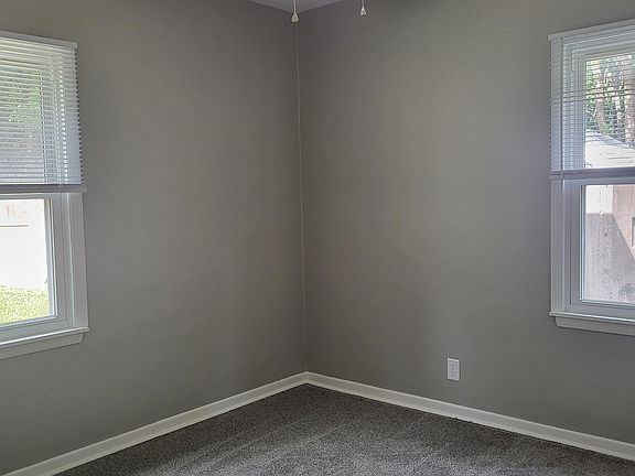 5th image of 2610 Grant St