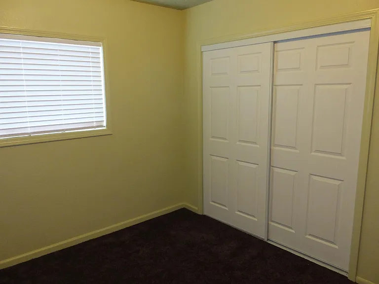 5230 N Long Beach Blvd — Photo 16