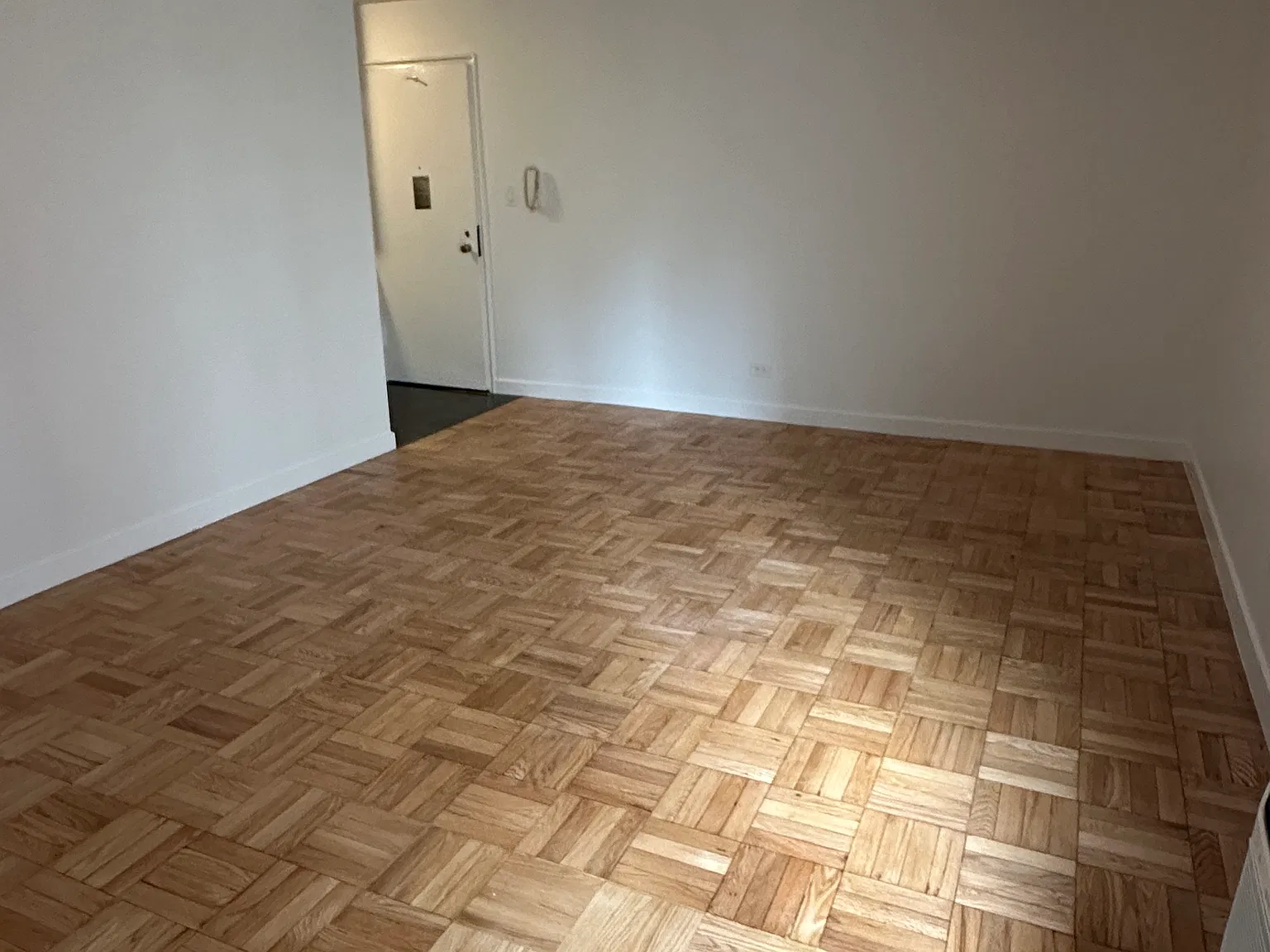 435 East 79th Street — Photo 2