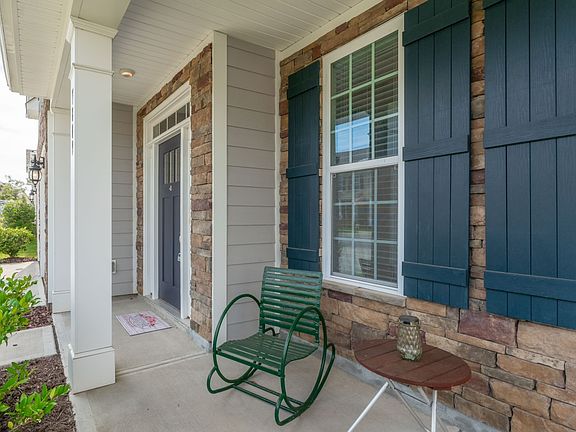 5th image of 7809 Sawgrass Ln