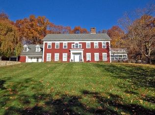 6 Hunters Gln, Far Hills, NJ 07931