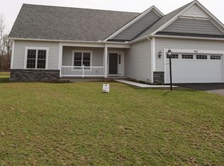 997 Slate Creek Xing, Webster, NY 14580