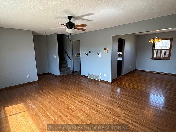 5th image of 4036 Lillie Dr