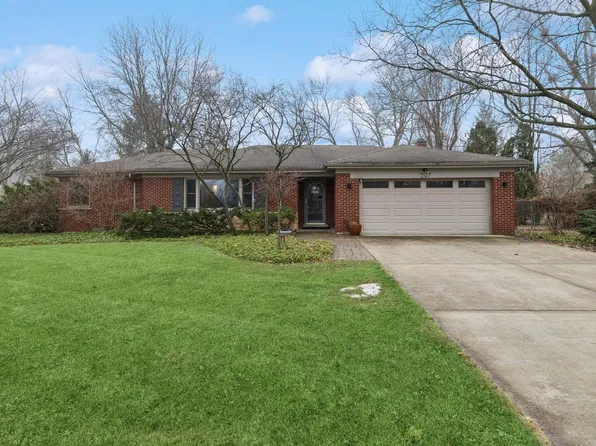 207 W Kenilworth Ave, Prospect Heights, IL 60070