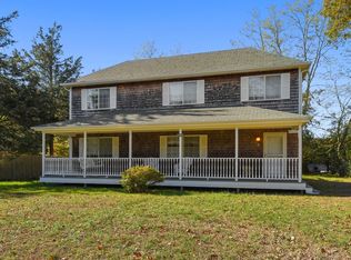 9 Parkway Dr, Sag Harbor, NY 11963