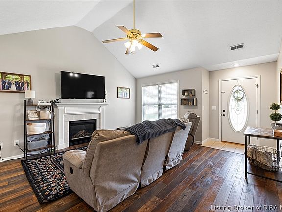 5th image of 4013 Decker Court