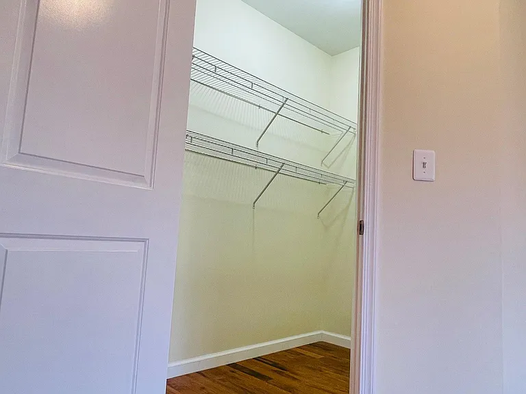 206 Stoneway Ln — Photo 17