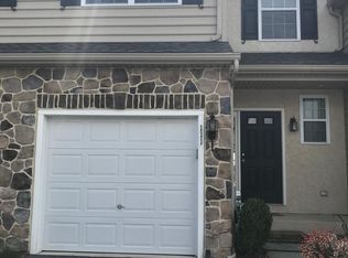 111 Lukens Mill Dr, Coatesville, PA 19320