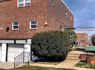 807 Strahle St, Philadelphia, PA 19111