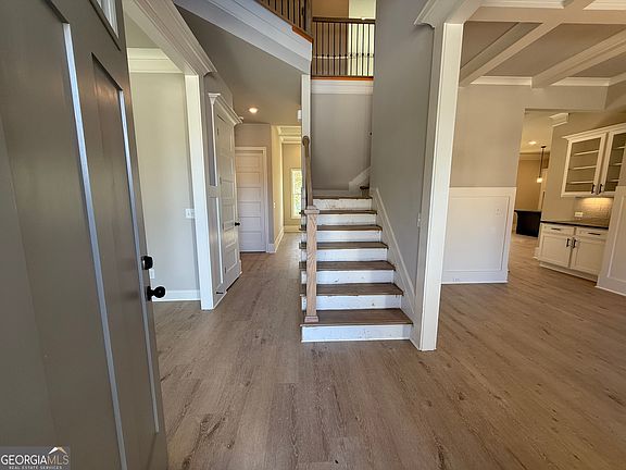 3rd image of 3844 Cheyenne Ln