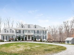 57 Ironwood Rd, Guilford, CT 06437