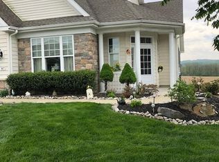 87 New Hope Blvd, Oley, PA 19547