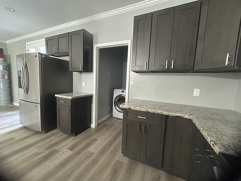 6599 Johnson Ln — Photo 8